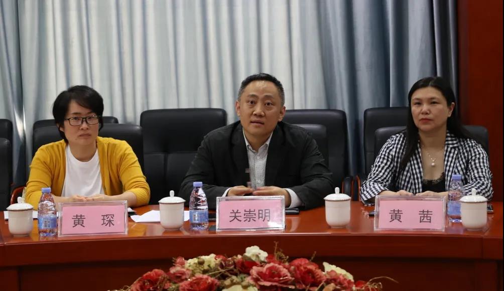人民銀行領導一行蒞臨桂林南藥調(diào)研指導工作 人民銀行領導一行蒞臨桂林南藥調(diào)研指導工作